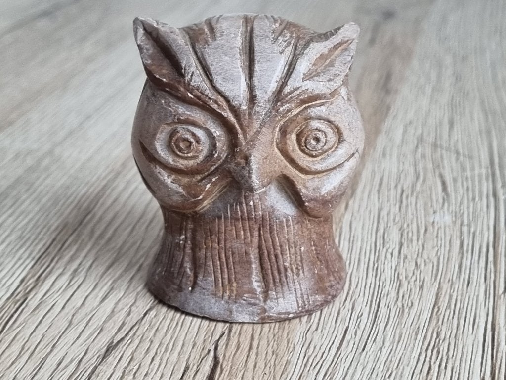 Prachtig Antiek Vintage Borstbeeld van een Uil Marmer bruin, Verzamelen, Verzenden, Gebruikt, Vogel, Beeldje of Figuurtje