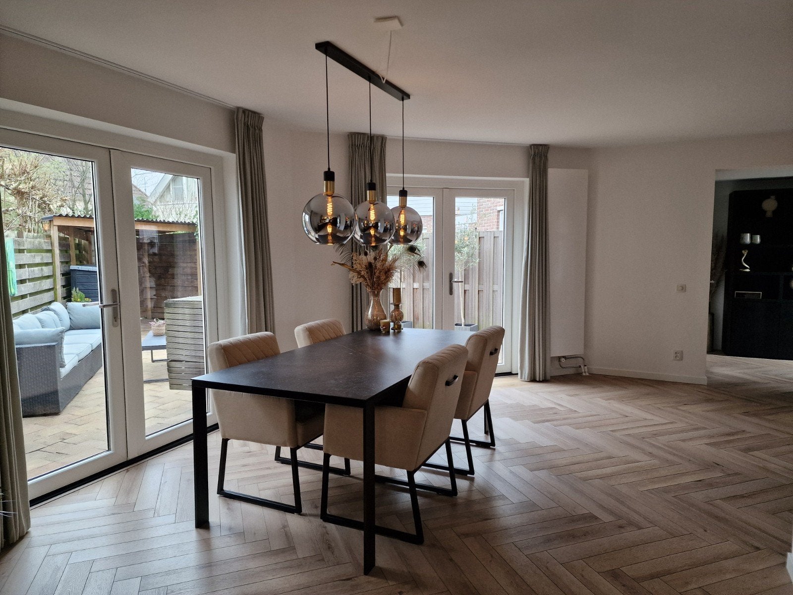 Moderne eettafel Dekton, Huis en Inrichting, Tafels | Eettafels, Ophalen, Overige materialen, Zo goed als nieuw, Modern