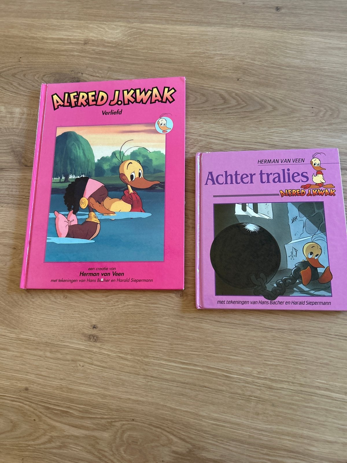 Alfred J. Kwak Boeken: Verlieft & Achter Tralies (2 stuks), Boeken, Kinderboeken | Jeugd | onder 10 jaar, Ophalen of Verzenden
