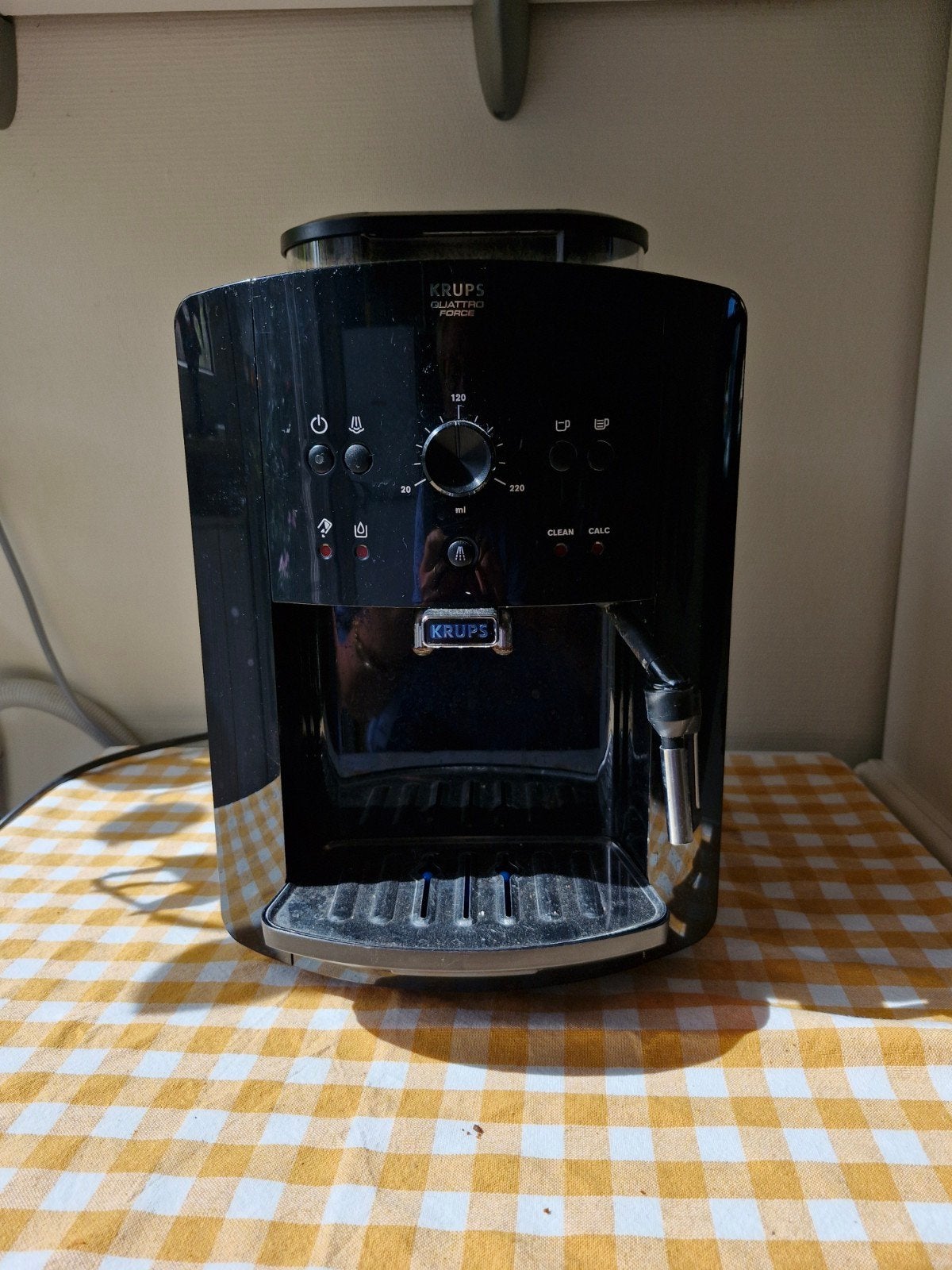 Krups Quattro Force Koffiemachine, Witgoed en Apparatuur, Koffiezetapparaten, Ophalen of Verzenden