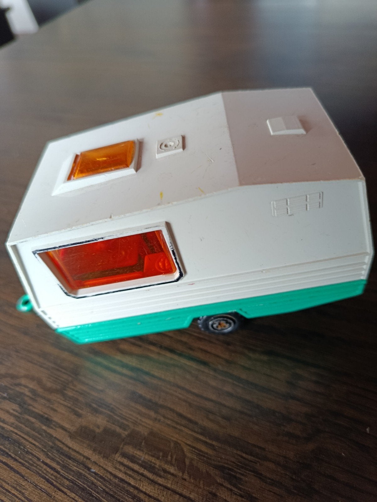 MATCHBOX No.31 Caravan met gebruikssporen, Ophalen of Verzenden, Gebruikt