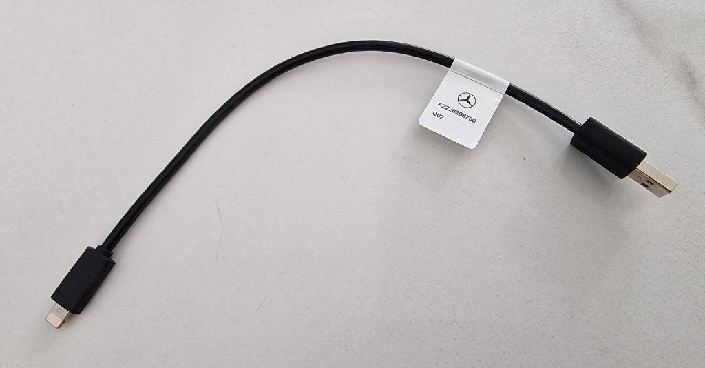 Mercedes Benz kabel A2228208700 ipod iphone Media interface, Ophalen of Verzenden, Nieuw, Mercedes-Benz