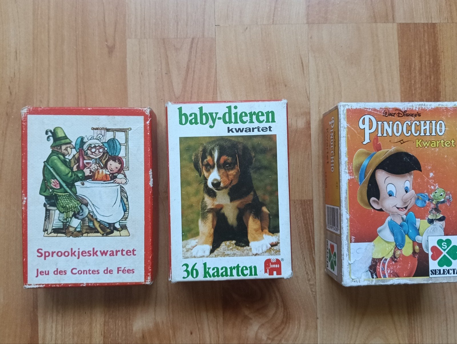 Vintage Kwartet Spellen: Sprookjes, Baby-dieren, Pinocchio, Hobby en Vrije tijd, Drie of vier spelers, Ophalen of Verzenden, Gebruikt