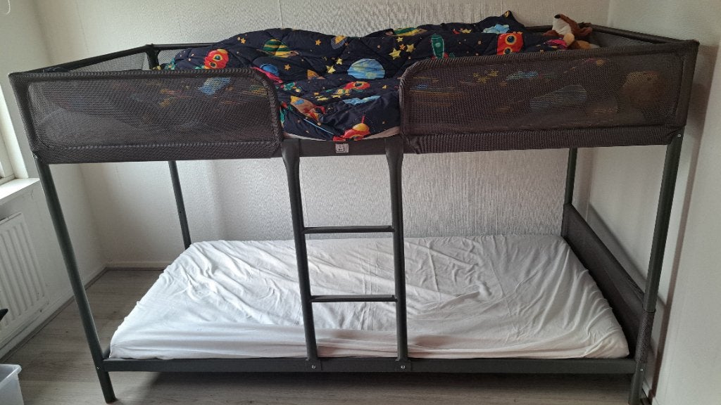 Stapelbed ikea (eventueel met matrassen), Ophalen, 90 cm, 160 tot 180 cm, Tweepersoons