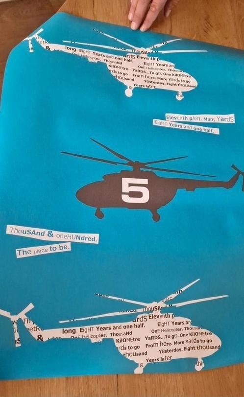 1 NIEUWE rol jongens kinderbehang "helicopters", nog in seal, Overige patronen, Ophalen of Verzenden, 5 tot 10 m², Overige stijlen