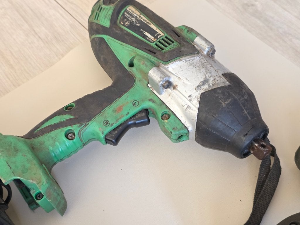 Foto 21 van :Partij Elektrisch Gereedschap(Makita & Hitachi)Opknappers