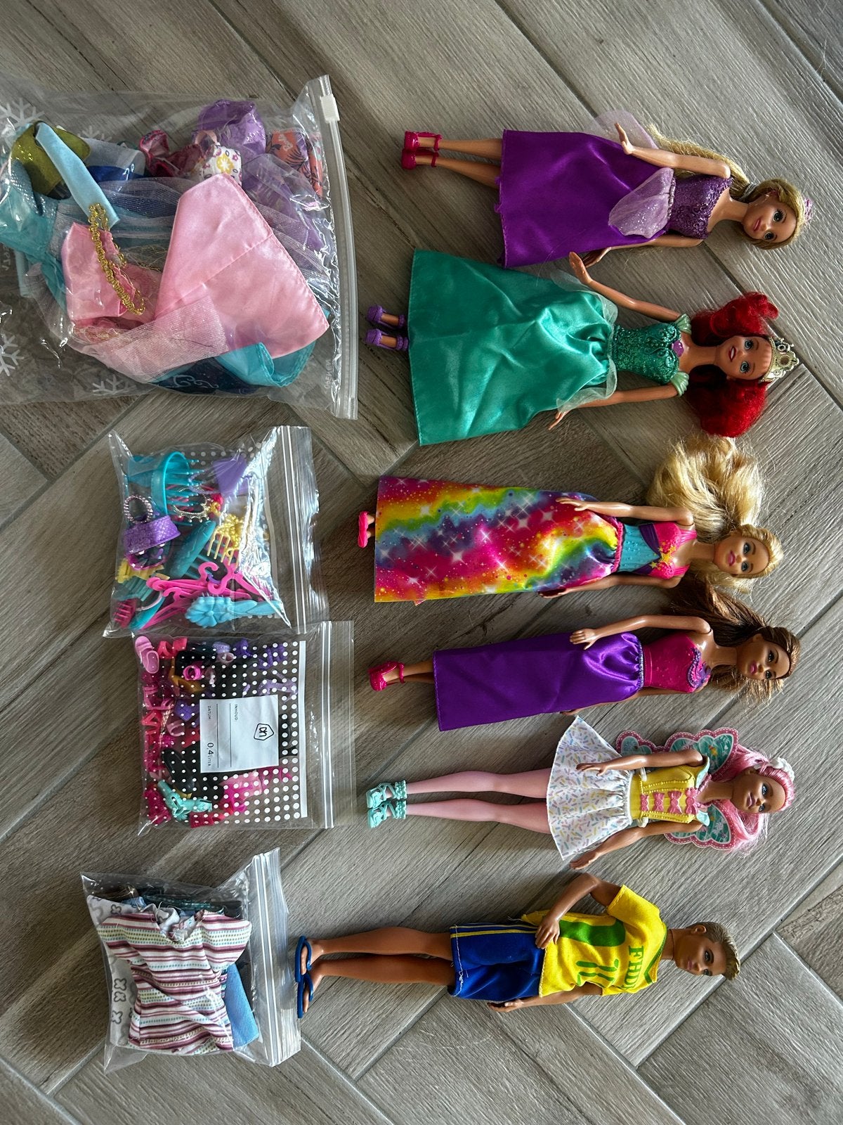 Barbie poppen en accessoires set, Ophalen of Verzenden, Gebruikt, Barbie