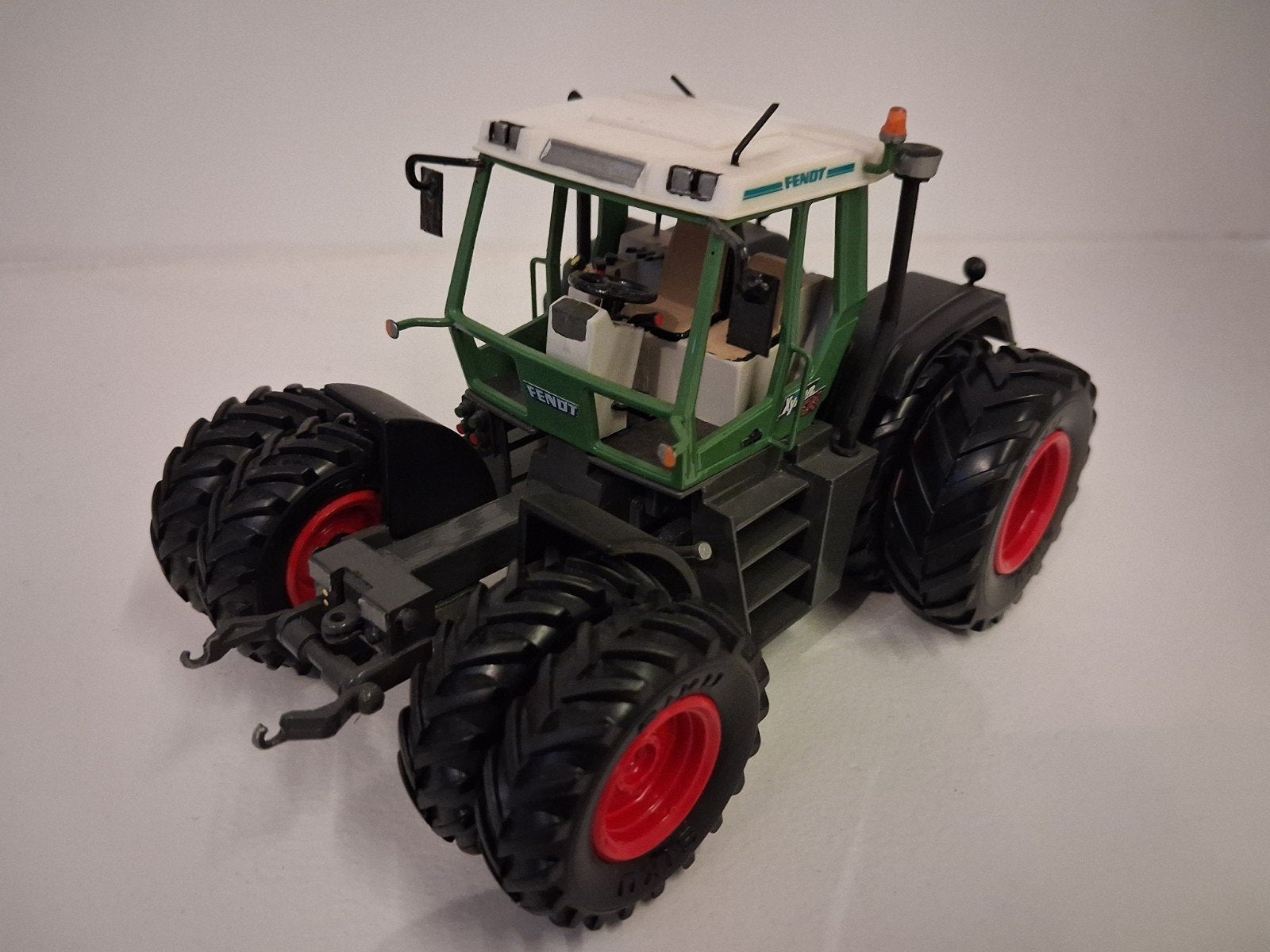 Fendt xylon 524 siku 1:32 verbouwd model, Hobby en Vrije tijd, Modelauto's | 1:32, Nieuw, Tractor of Landbouw, SIKU, Ophalen of Verzenden