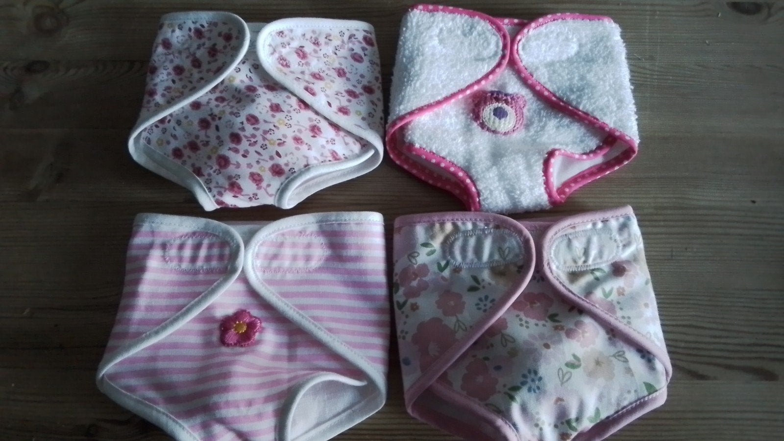 Poppenkleertjes   WASBARE  POPPENLUIER  taillemaat  29-30 cm, Ophalen of Verzenden, Nieuw, Babypop