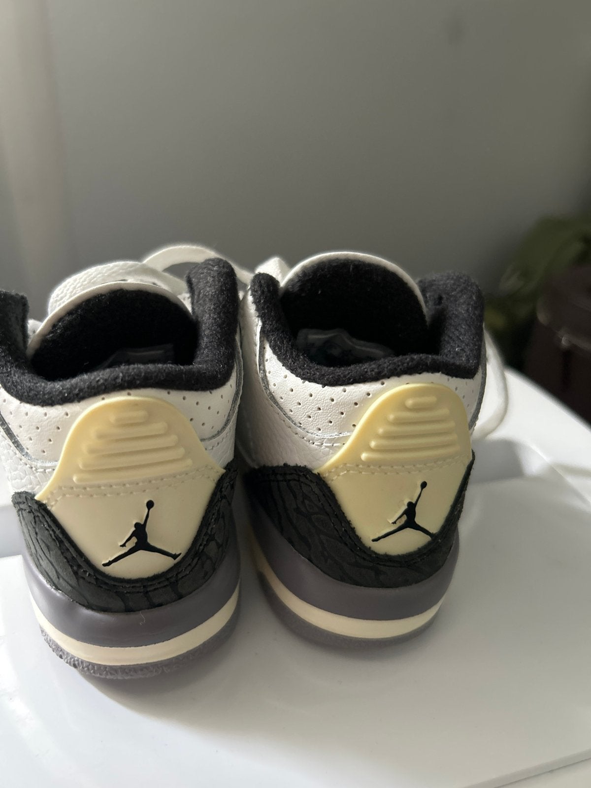 Air Jordan 3 sneakers voor peuters/kinderen - Maat 19,5, Ophalen, Gebruikt, Jongetje of Meisje, Schoentjes
