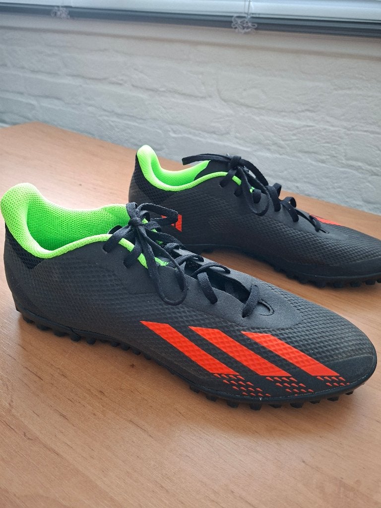 Adidas Voetbalschoenen kunstgras, Sport en Fitness, Maat XL, Schoenen, Nieuw, Ophalen of Verzenden