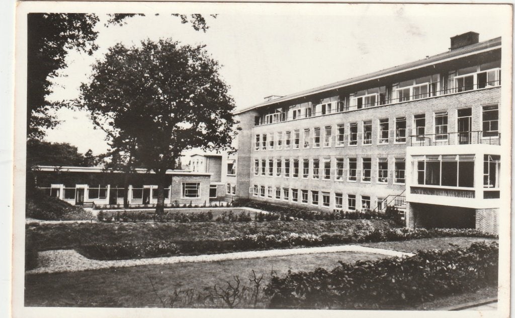 Ede (Gld) - Juliana Ziekenhuis, Zuidzijde., Verzamelen, Ophalen of Verzenden, 1940 tot 1960, Gelopen, Gelderland