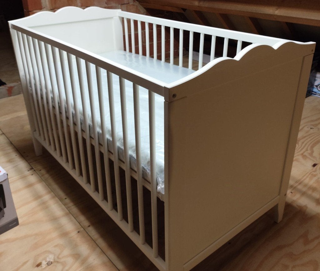 Sundvik Kinderbedje, Ophalen, Zo goed als nieuw, Minder dan 140 cm, Matras