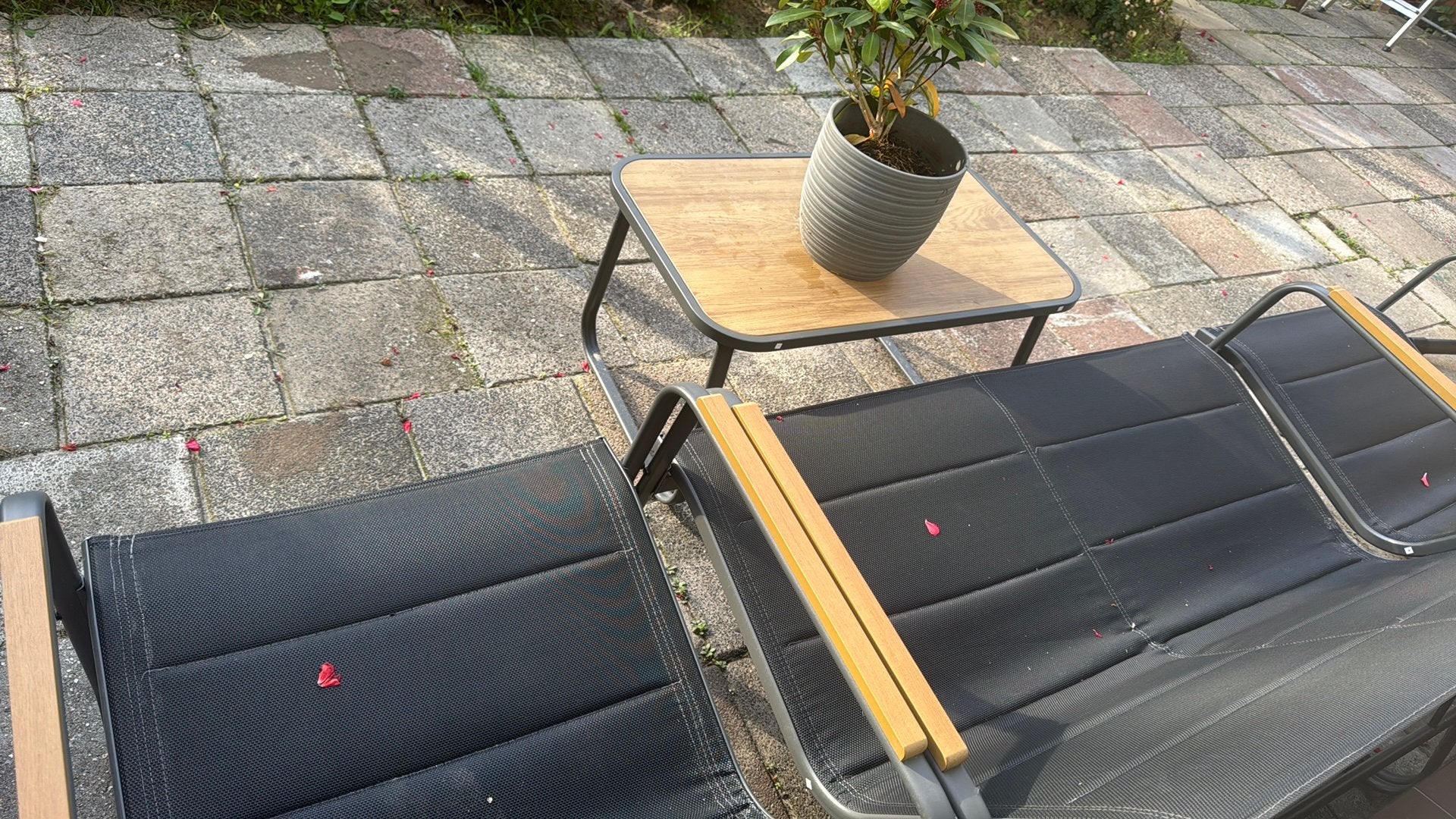 Tuinset, Ophalen, Zo goed als nieuw