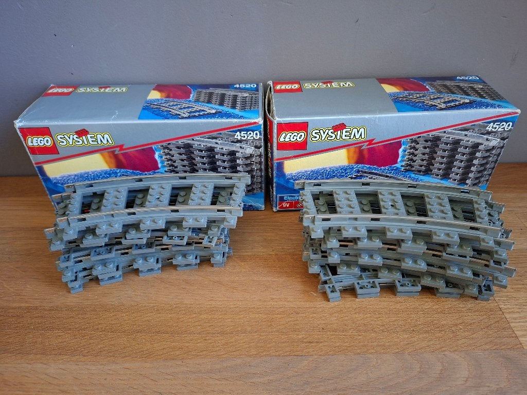 Lego 4520 9V gebogen sporen, Kinderen en Baby's, Overige thema's, Lego, Ophalen of Verzenden, Zo goed als nieuw