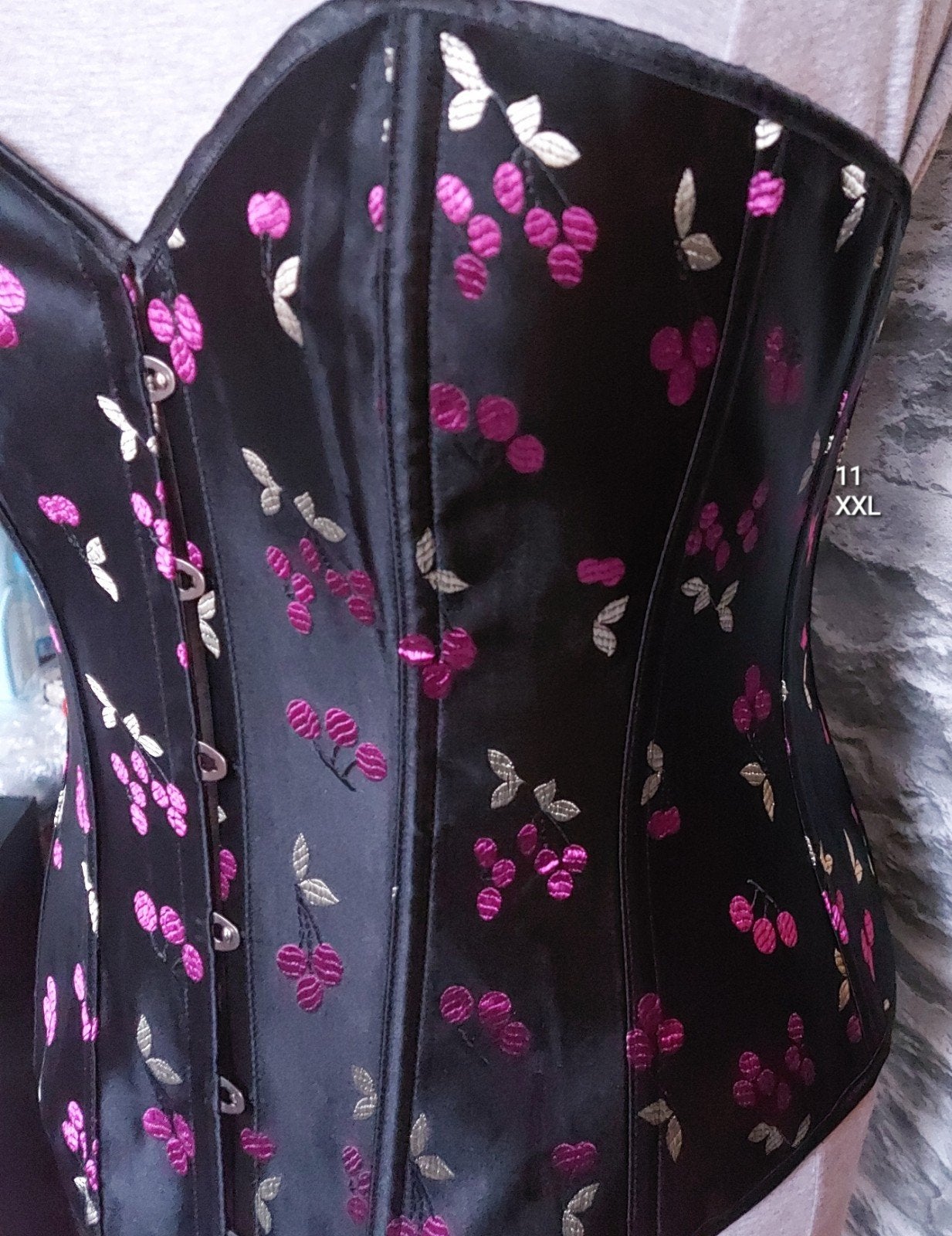 Zwart korset met roze bloemenpatroon, Onbekend, Ophalen of Verzenden, Zwart, Body of Korset