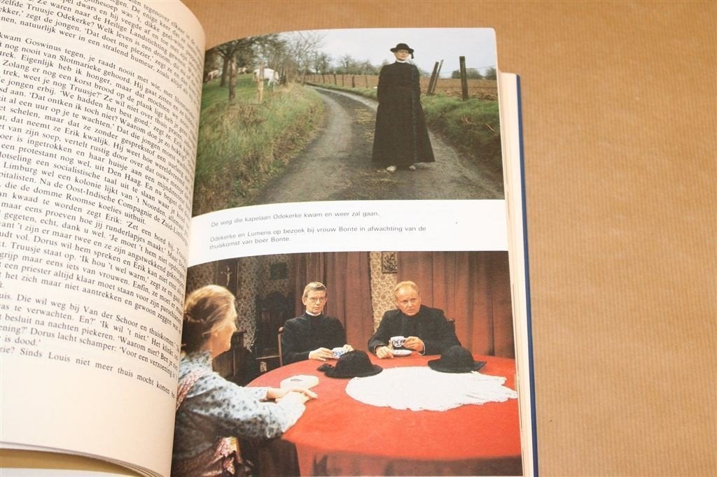 2e dagboek van een herdershond. Willy van Hemert., Boeken, Ophalen of Verzenden, Gelezen