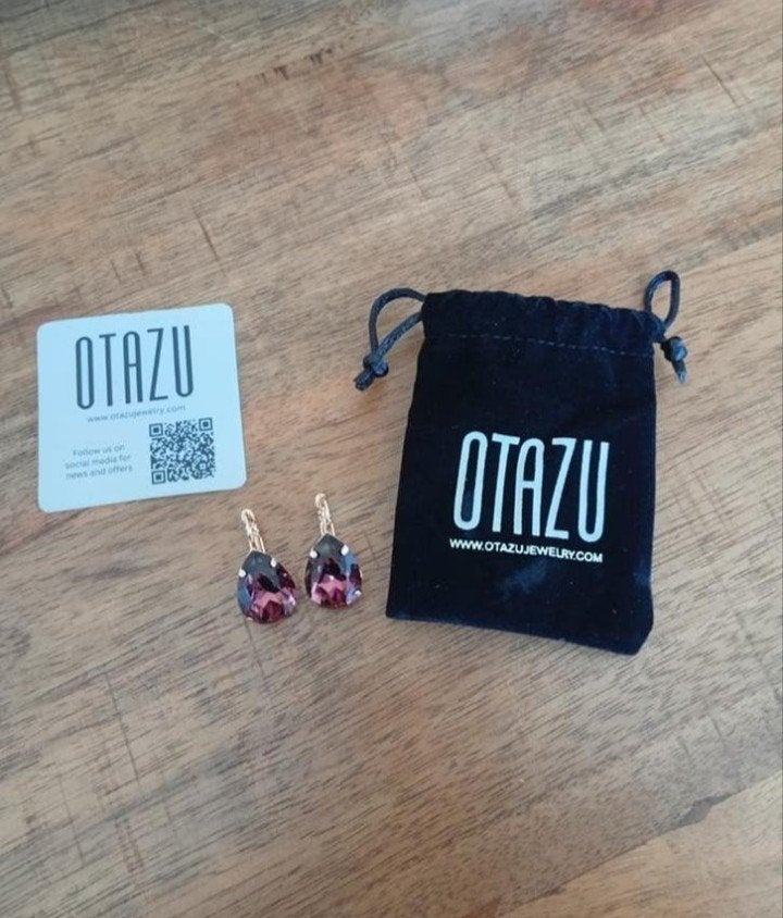 Otazu oorbellen/oorhangers NIEUW!, Ophalen of Verzenden, Nieuw, Overige materialen, Met kristal