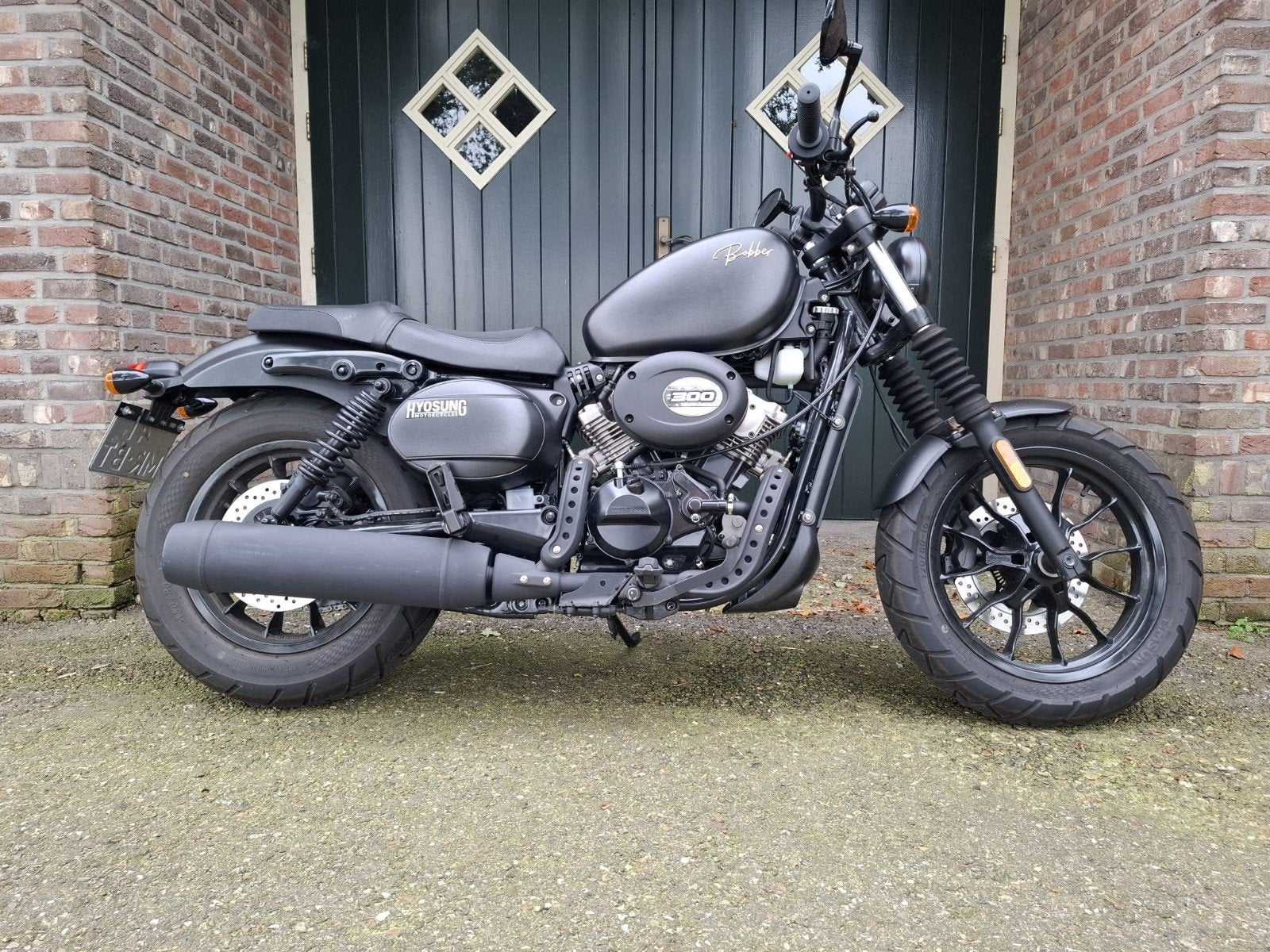 hyosung gv300 gv 300 chopper bobber als nieuw, Motoren, 2 cilinders, 300 cc, Chopper, Bedrijf