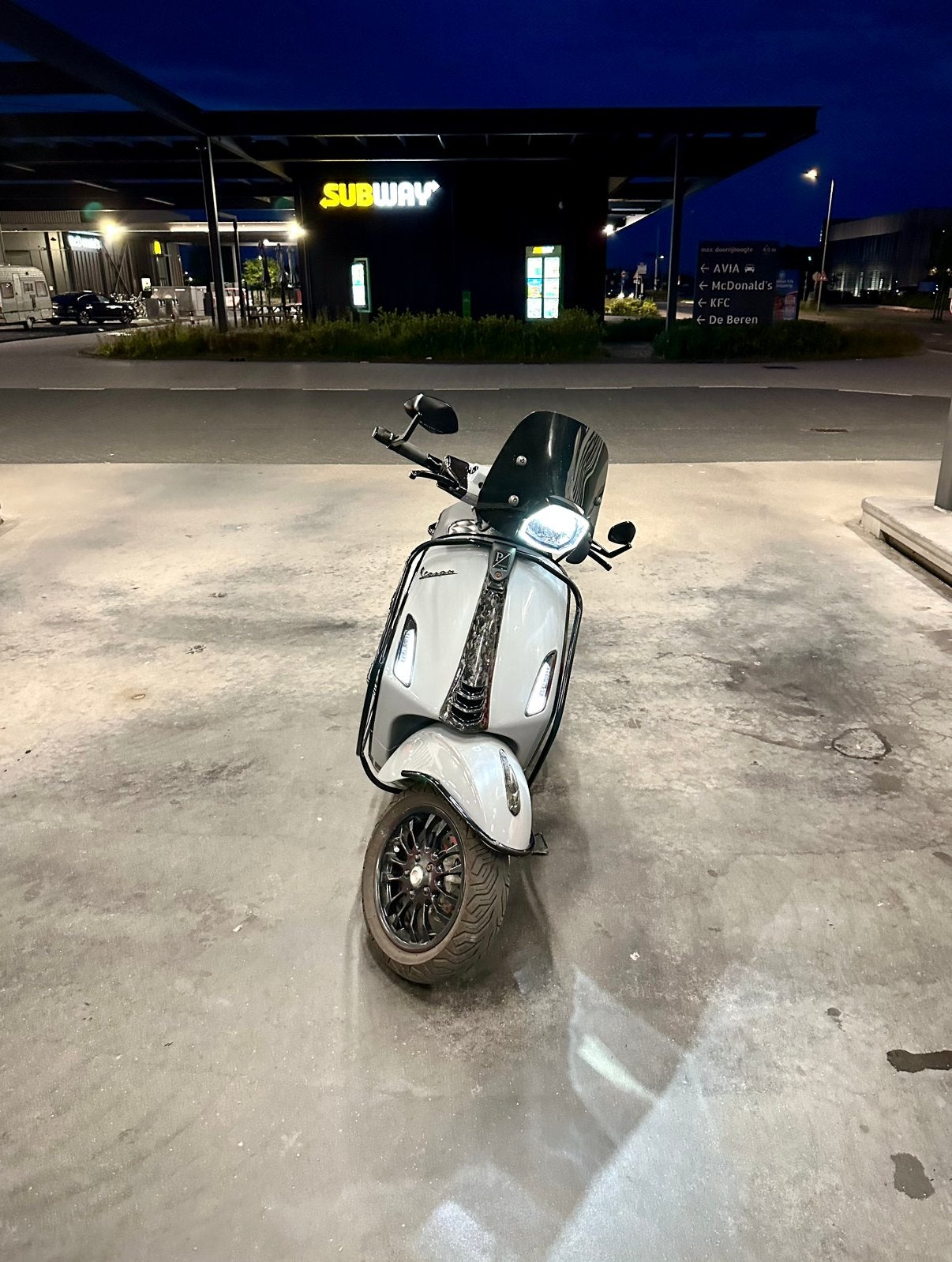 Vespa Sprint | Malossi | Forged Carbon | Zelioni | Akrapovic, Ophalen, Overige modellen, Zo goed als nieuw, Benzine