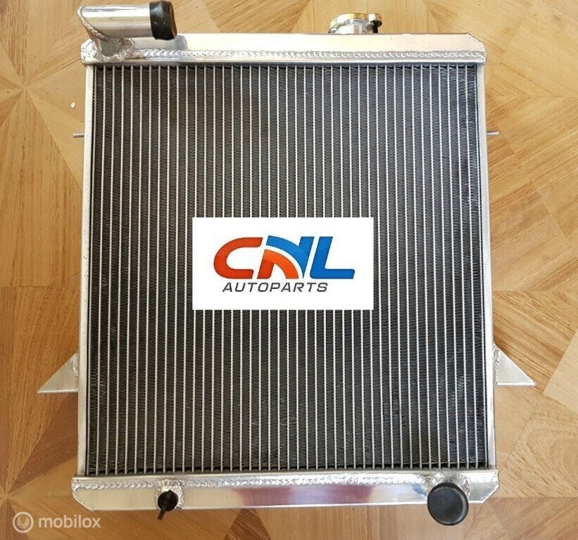 Radiateur Triumph TR6 1975 1976 manual radiator, Auto-onderdelen, Motor en Toebehoren, Nieuw, Ophalen of Verzenden