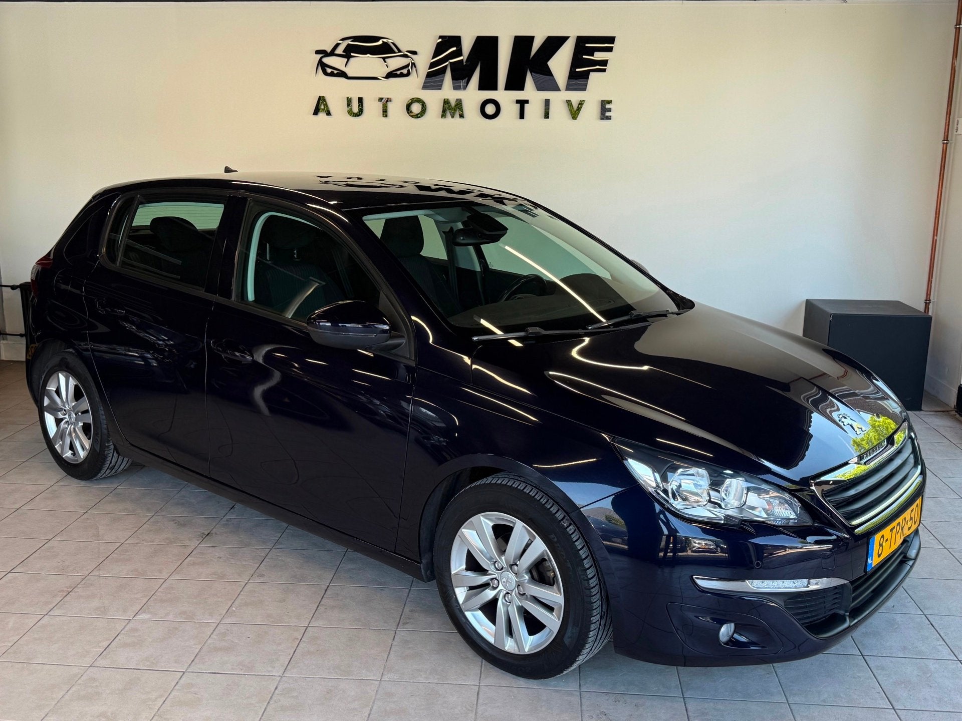 Foto 3 van Peugeot 308 1.2 VTi Active 2014 Blauw ECC/PDC/LMV/109DKM NAP