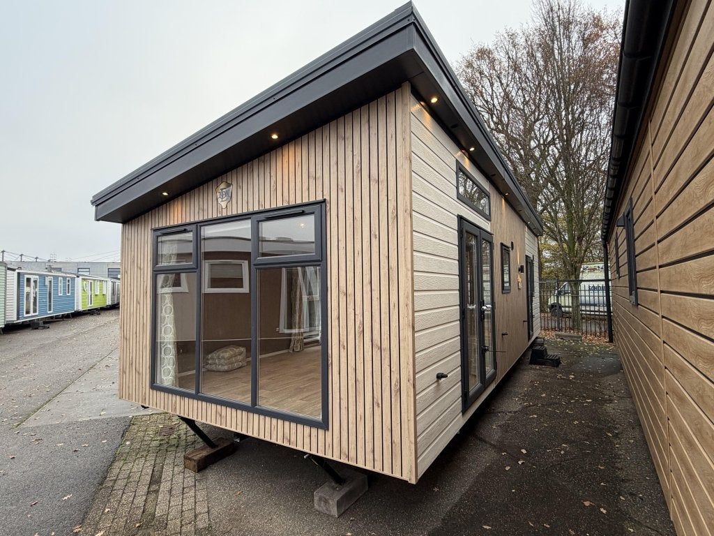 Nordlife Chalet 10 x 4 m Winterhard CV, Niet ingevuld, Niet ingevuld, Niet ingevuld, Tot en met 4
