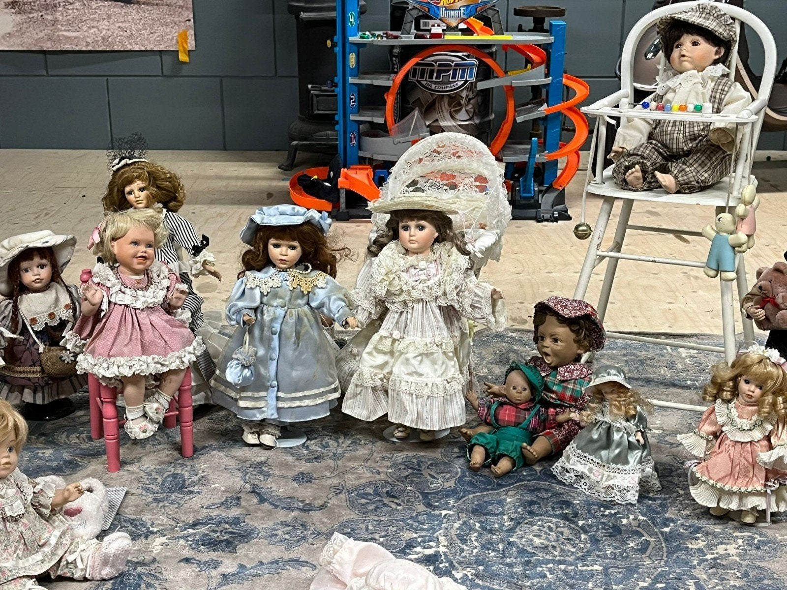 Grote collectie porseleinen poppen met accessoires, Verzamelen, Poppen, Ophalen, Gebruikt, Overige typen