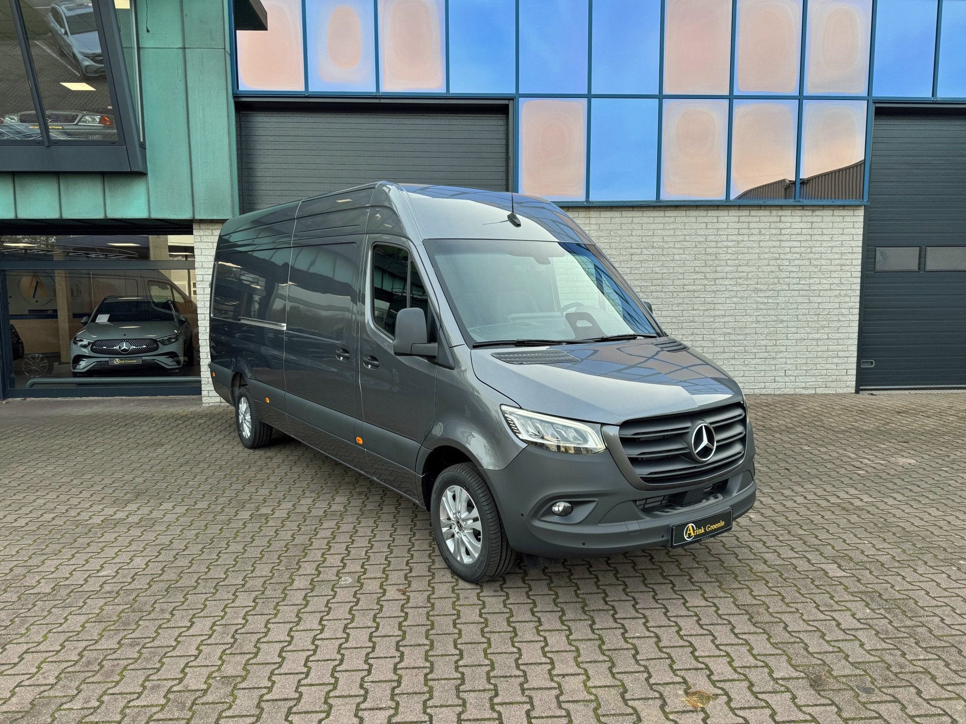 Mercedes-Benz Sprinter 319 L3H2 2x Schuifdeur BPM vrij Distr, Auto's, Automaat, 12 maanden, Achterwielaandrijving, Gebruikt