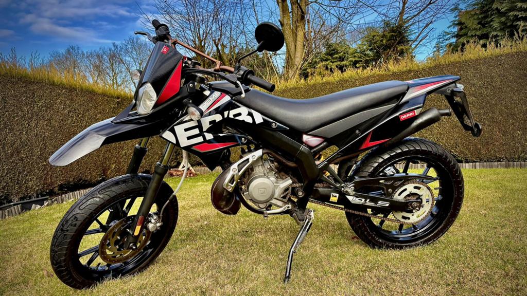 Derbi Senda Xtreme 2016, Fietsen en Brommers, Brommers | Derbi, Ophalen, 6 versnellingen, Gebruikt, Maximaal 45 km/u