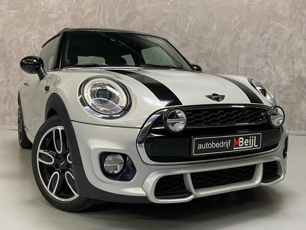 Mini Mini 1.5 Cooper Business /JWC Pakket /Harman kardon/ Na, Voorwielaandrijving, 136 pk, Gebruikt, Euro 6