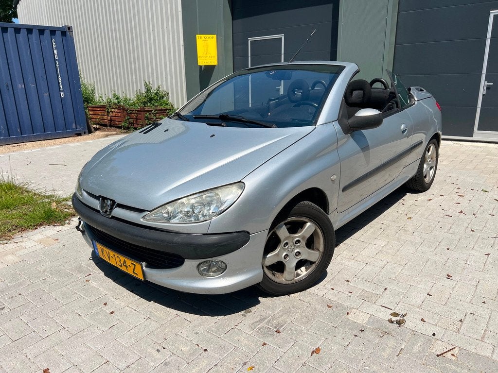 Peugeot 206cc 1.6-16V Cabrio Automaat, Auto's, Peugeot, Te koop, ABS, Airbags, Centrale vergrendeling, Elektrische ramen, Lichtmetalen velgen