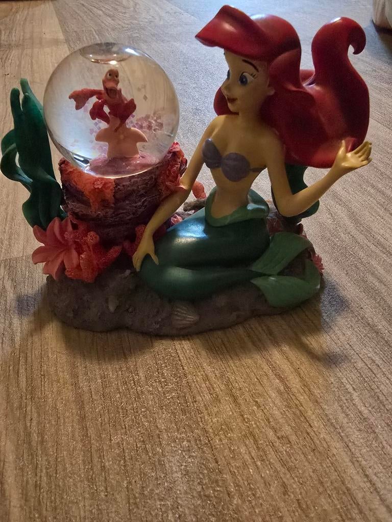 Disney Ariël Sneeuwbol met Sebastiaan, Ophalen of Verzenden, Gebruikt