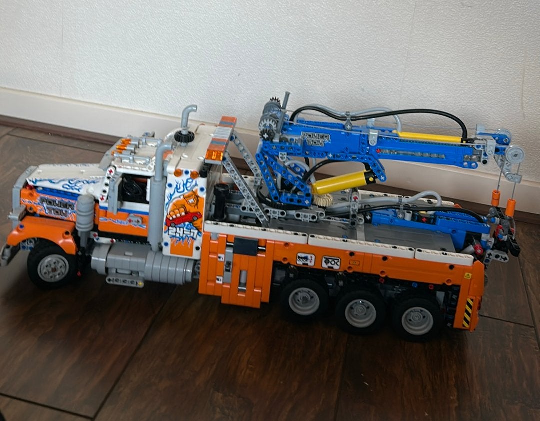 Lego technic 42128 heavy duty tow truck, Lego, Inclusief instructies, Ophalen of Verzenden, Zo goed als nieuw