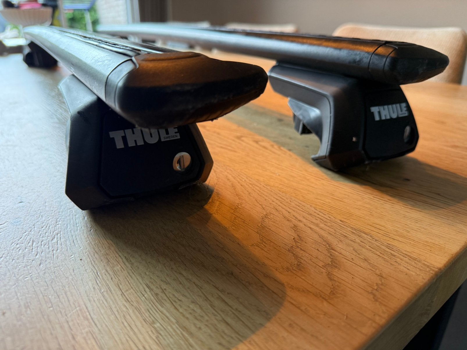 Originele Thule Wingbar Evo 118cm en Evo Raised Rail 7104, Auto diversen, Dakdragers, Ophalen, Zo goed als nieuw
