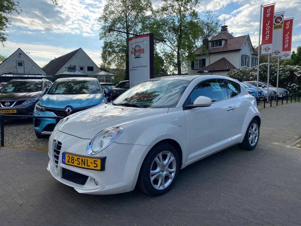 Alfa romeo MITO 1.4 DISTINCTIVE / AIRCO-ECC / CRUISE CTR. /, Voorwielaandrijving, Euro 5, Gebruikt, 4 cilinders