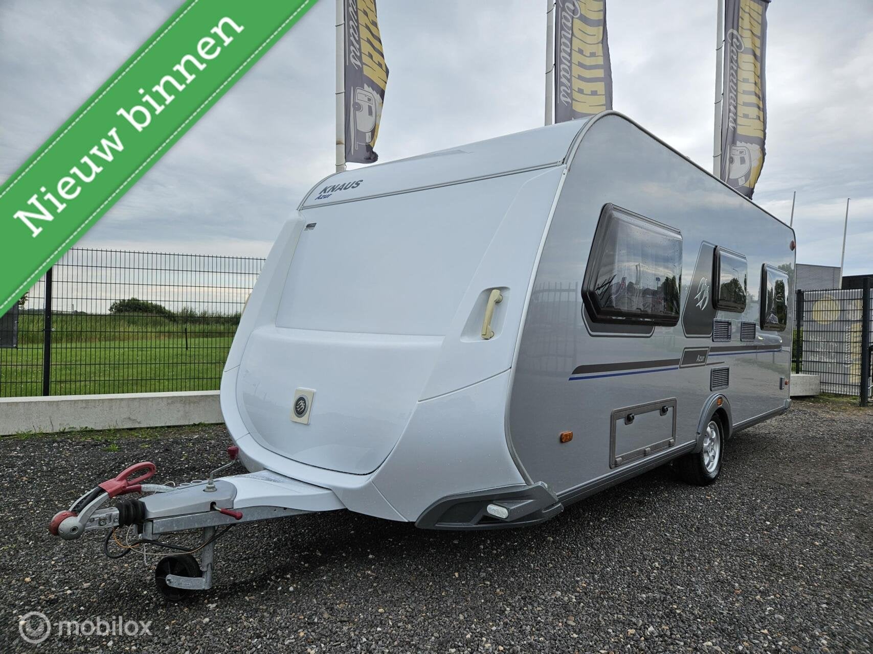 KNAUS AZUR 500 TF 2009|MOVER|CASSETTELUIFEL|FRANSBED|GLADDE, Caravans en Kamperen, Caravans, Vast bed, 7 tot 8 meter, Bedrijf