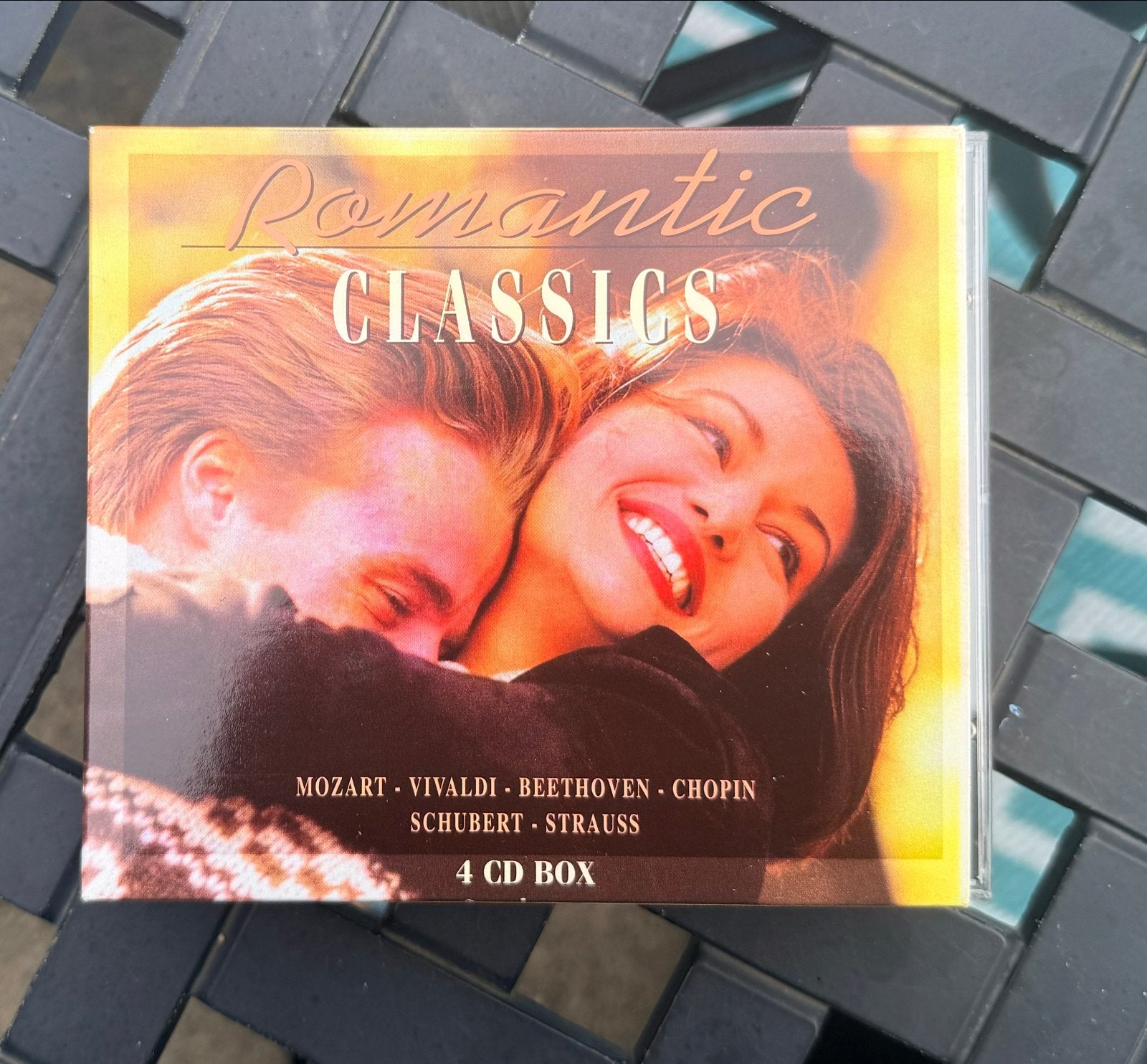 Romantic Classics 4 CD Box - Mozart, Vivaldi, Beethoven, Cho, Cd's en Dvd's, Cd's | Klassiek, Ophalen, Boxset, Mozart, Zo goed als nieuw