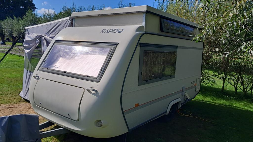 Rapido Club 32 t caravan, zakluifel inc. Luifel tent Fiamma, Caravans en Kamperen, Caravans, Standaardzit, Omvormbare zithoek