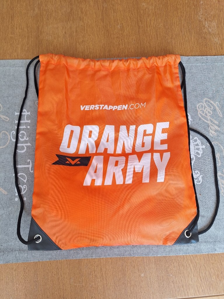 Verstappen Orange Army Rugtas + Shirt (XXL) - Zandvoort 2026, Verzamelen, Ophalen of Verzenden, Nieuw, Formule 1