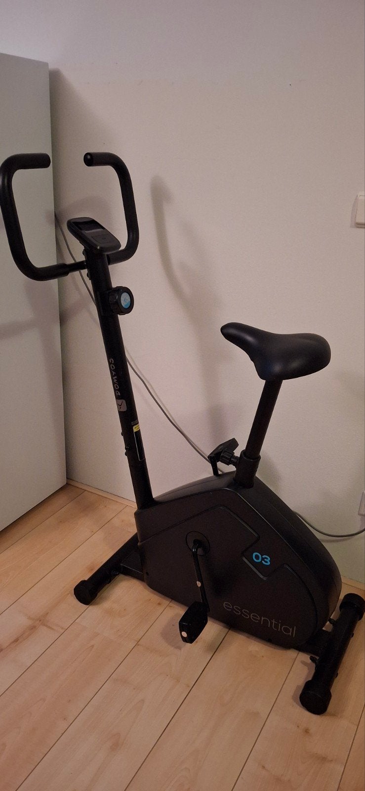 Domyos Essential 03 Hometrainer - Zo goed als nieuw, Ophalen, Zo goed als nieuw, Metaal, Benen