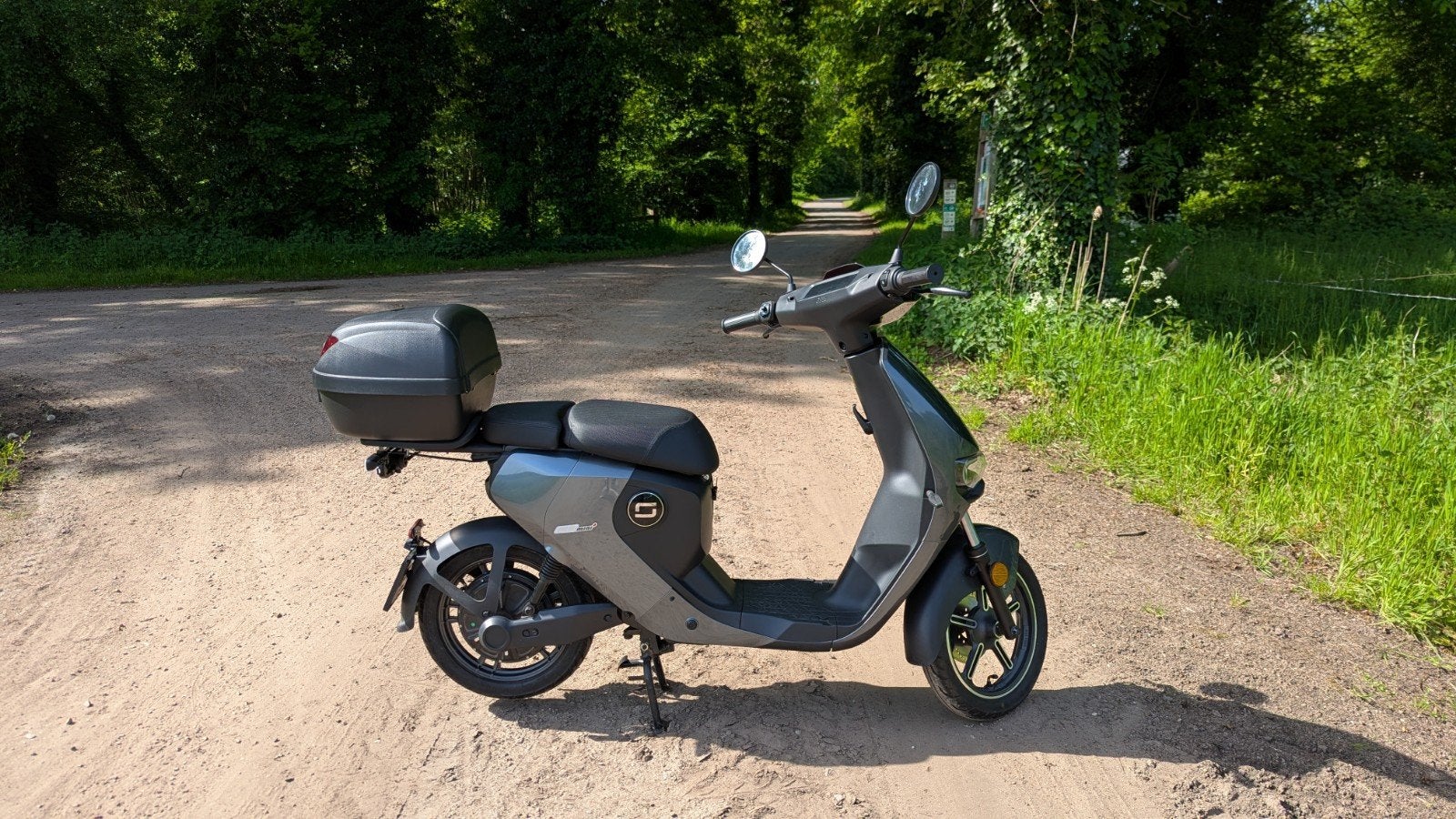 Super Soco CUX Elektrische Scooter - Zo goed als nieuw, Ophalen, Zo goed als nieuw, Elektrisch, Overige merken