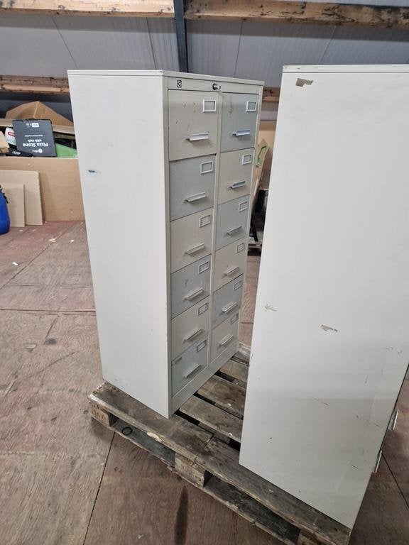 2 metalen ladekasten - nette staat, 12 laden per kast, Ophalen, Gebruikt, Onbekend, Onbekend