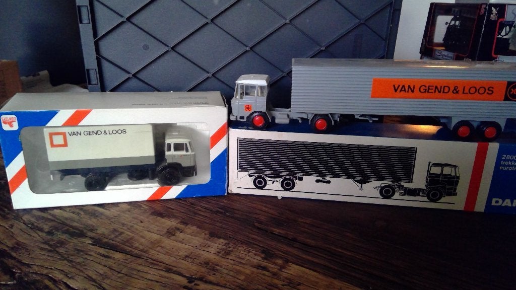 2x Lion Car DAF 2600 vG&L Oplegger+Bakw 1900 MB OVP, Ophalen of Verzenden, Zo goed als nieuw, Bus of Vrachtwagen, Lion Toys