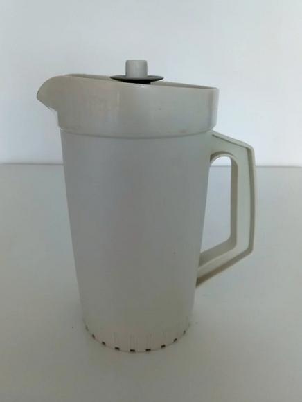 Vintage Tupperware sapkan beige / grijs, Ophalen of Verzenden, Zo goed als nieuw, Crème, Beker of Kan