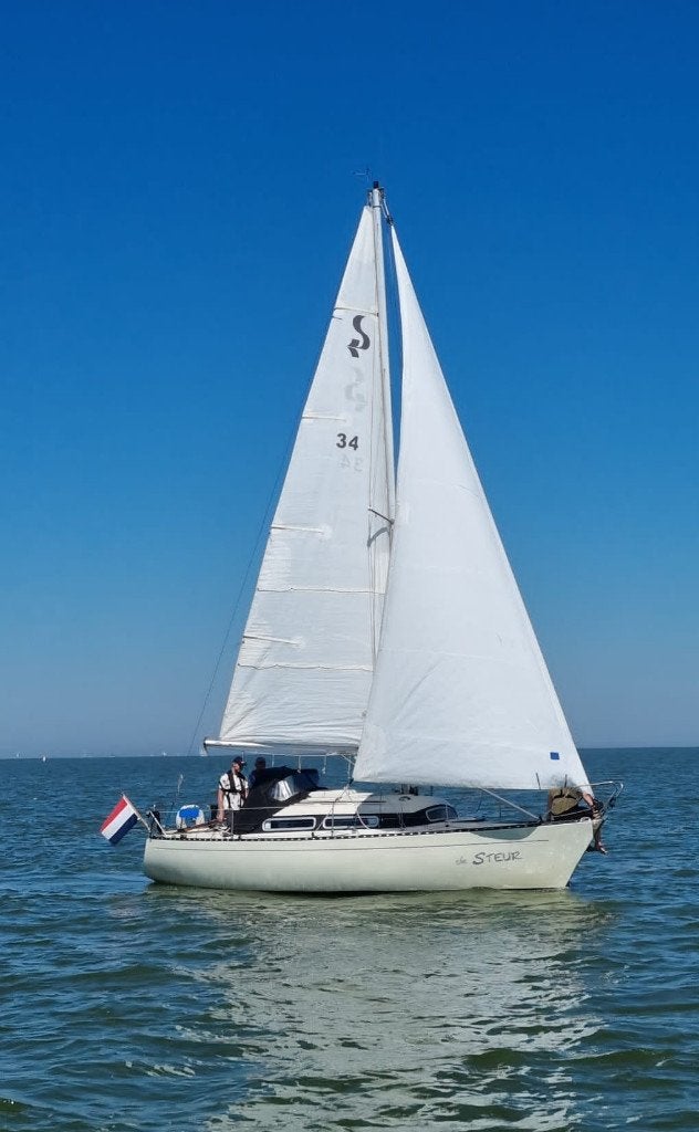 Zeiljacht 'de Steur', Sturgeon 28, Ophalen, Gebruikt, Binnenboordmotor, 1.80 meter