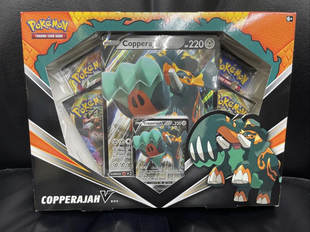 pokemon copperajah v collection box, ongeopend, geseald, Ophalen of Verzenden, Zo goed als nieuw, Boosterbox, Foil
