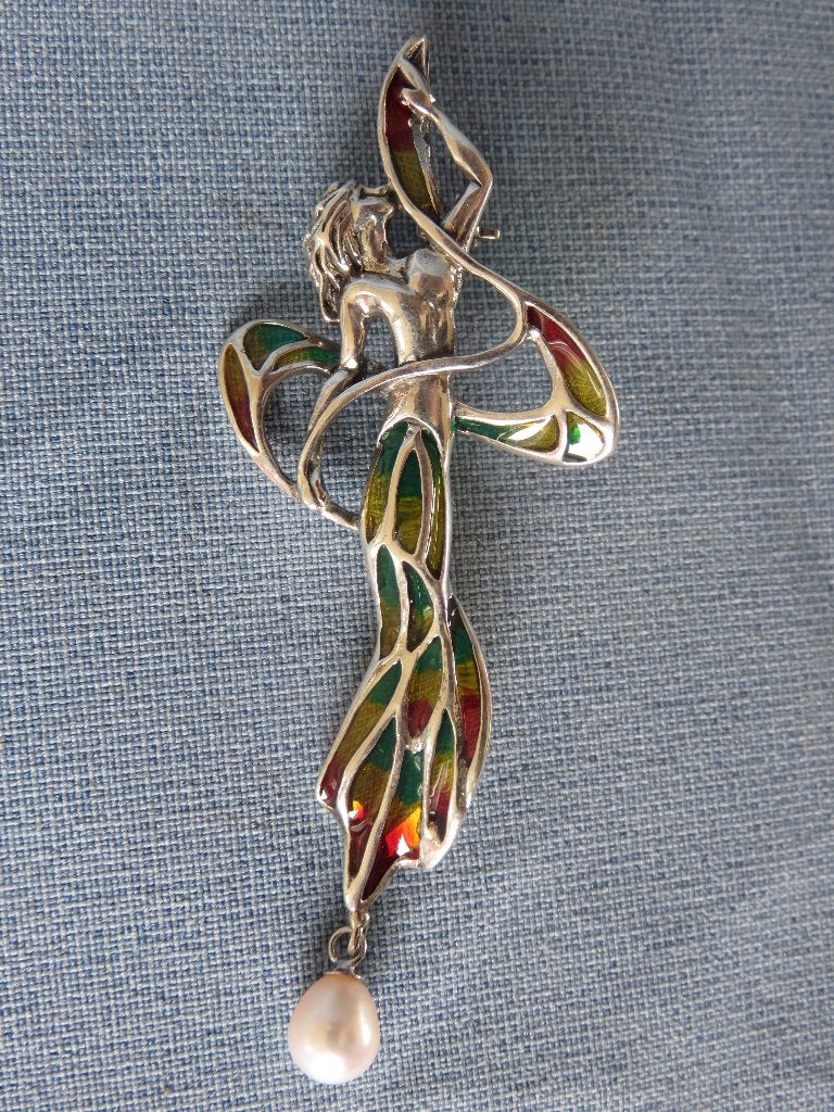 Vrouw hanger / broche met emailleer in 925 karaat zilver, Ophalen of Verzenden, Zo goed als nieuw, Met parel, Zilver