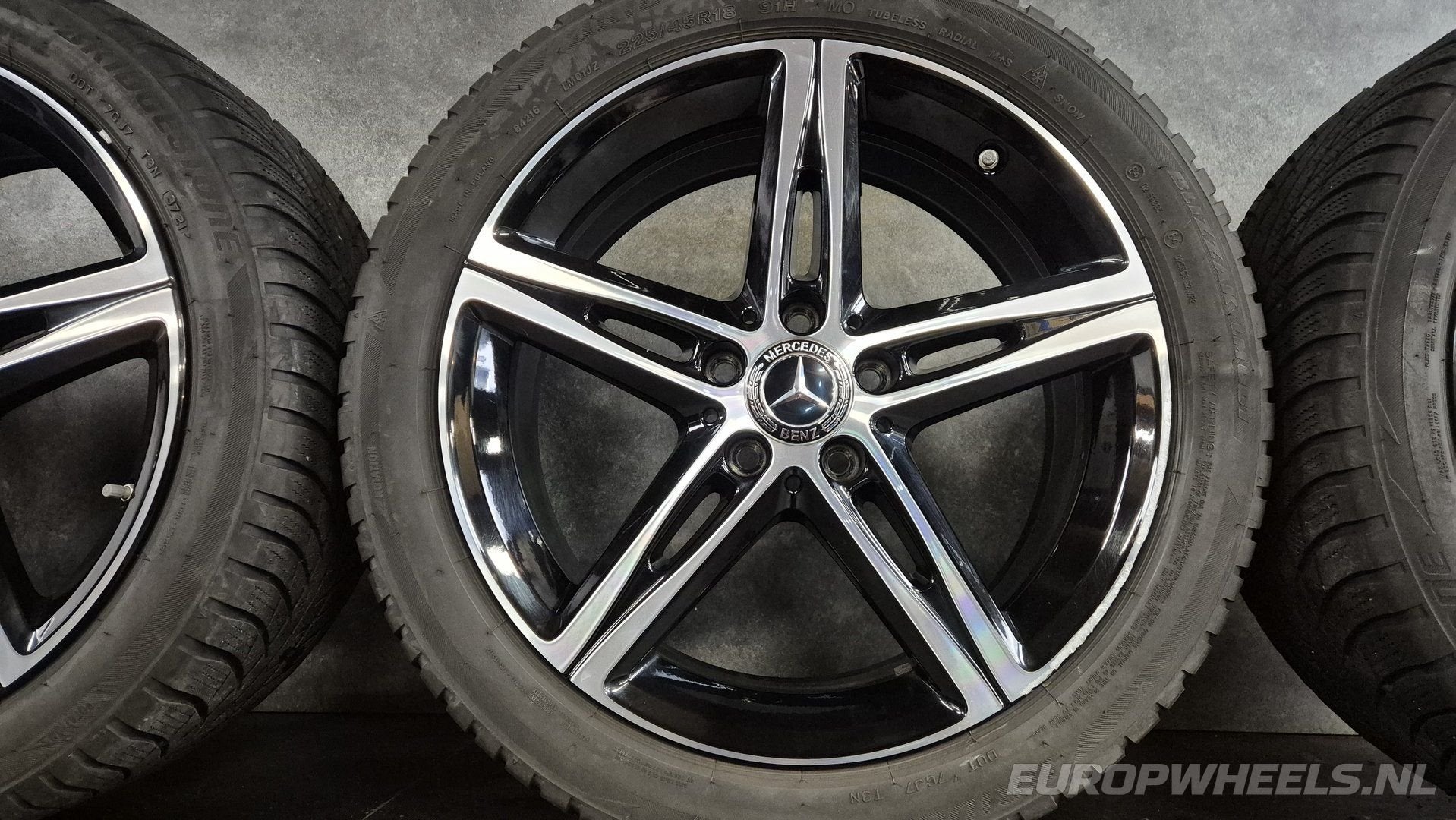 18 inch Mercedes velgen A AMG A B CLA W247 W177 winterbanden