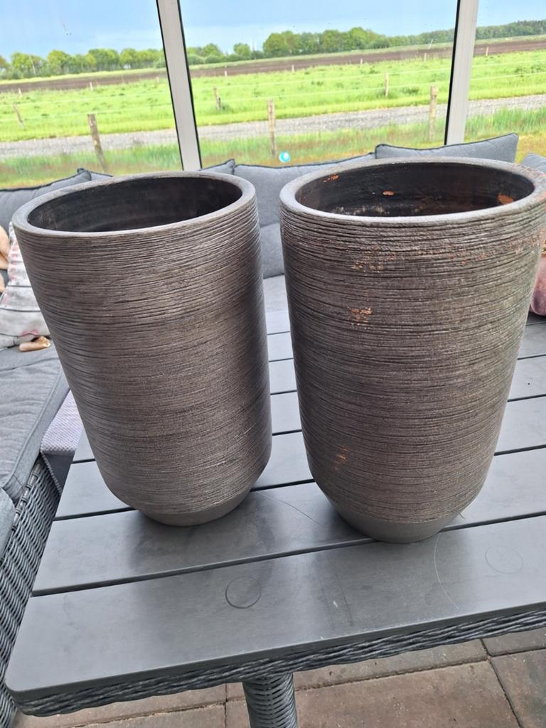 Bloempotten, Rond, Ophalen of Verzenden, Aardewerk, Minder dan 40 cm